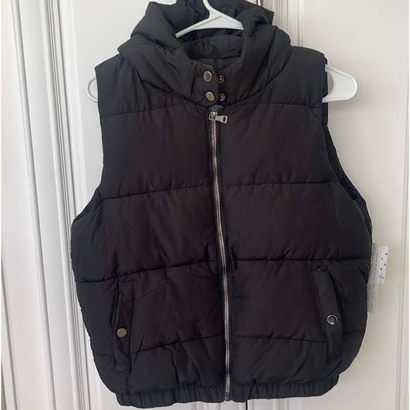 NWT Love Me Now black puffer black hooded full zip vest sleeveless size Large - Picture 1 of 10
